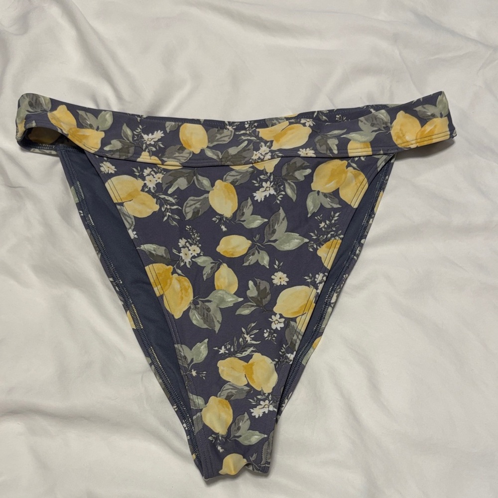 Swimsuit bottoms